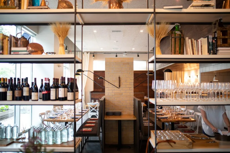 Emmer & Rye — Eat in Rainey St