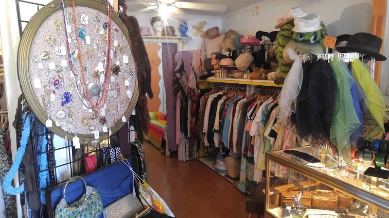Glam Factory Vintage — Shop in Arts District