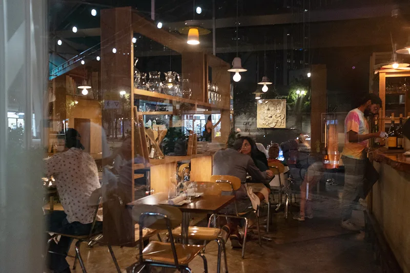 Niu Kitchen — Drink in Downtown