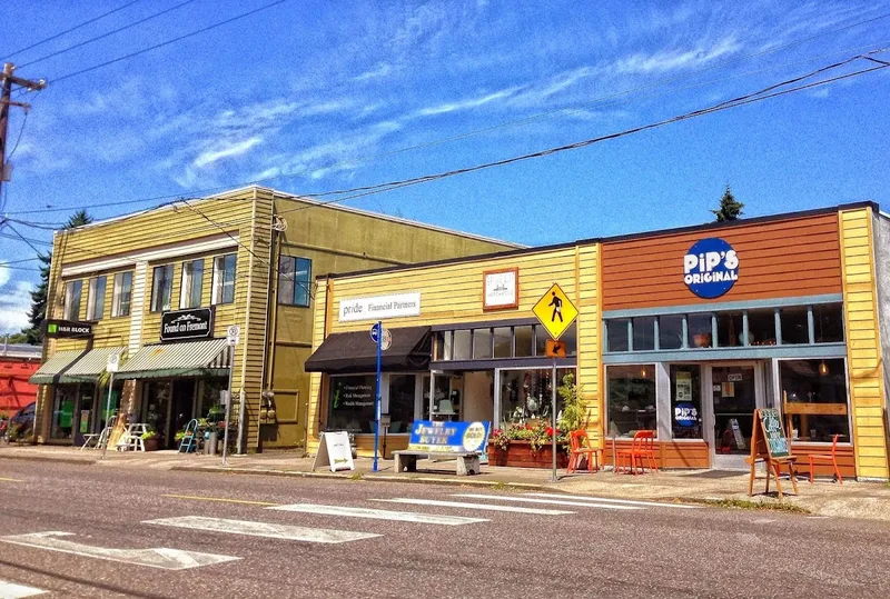 Pip's Original Doughnuts — Eat in Alberta Arts District