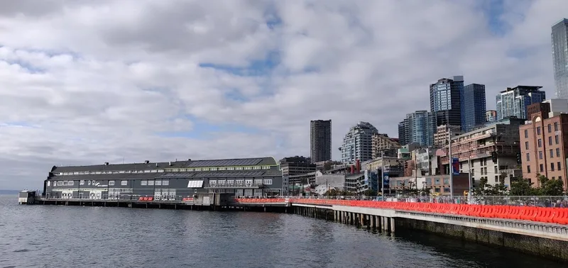Pike Place Market — Experience in Pioneer Square